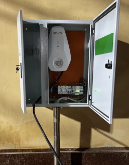 Установка зарядного устройства для электромобиля